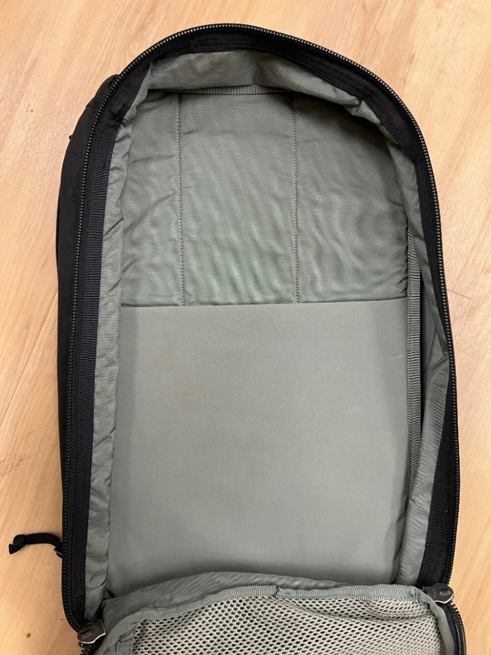 Evergoods CPL 24L Civic Panel Loader V1 black EDC travel bag